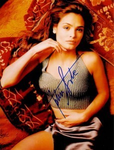 Talisa Soto Autogramm als Bondgirl