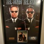 Will Smith + Tommy Lee Jones Autogramme auf Installation
